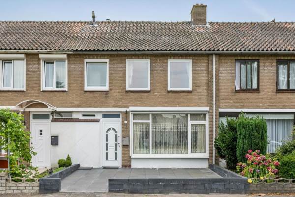 Woning Anthonie van Dijckstraat 11 Roosendaal