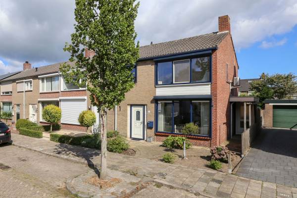 Woning Dr Ensinkstraat 34 Halsteren
