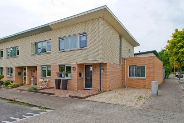 Woning Dr. Marga Klompélaan 15 Zeist