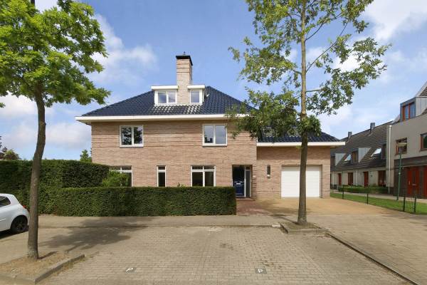 Woning Waalsteen 76 Houten