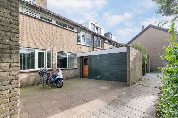 Woning Jan den Haenplantsoen 2 Voorschoten