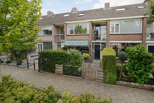 Woning van Woudeweg 13 Woubrugge