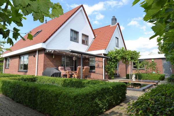 Woning Helmgras 10 Zeewolde