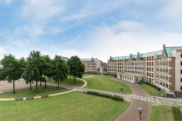 Woning Frans Joseph van Thielpark 107 Helmond