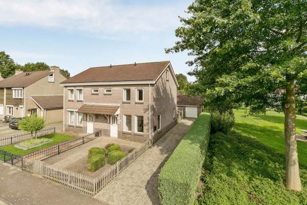 Woning De Zwaai 43 Zwartemeer