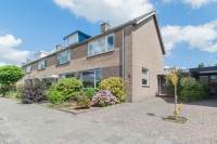 Woning Burgemeester Fernhoutlaan 10 Wilnis
