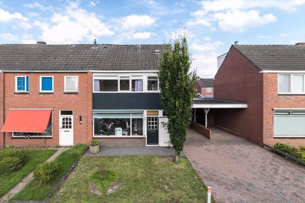 Woning Dokter J. Veldhuijzen van Zantenstraat 32 Enter