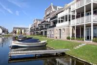 Woning Middenoever 'De Thuishaven' Roelofarendsveen