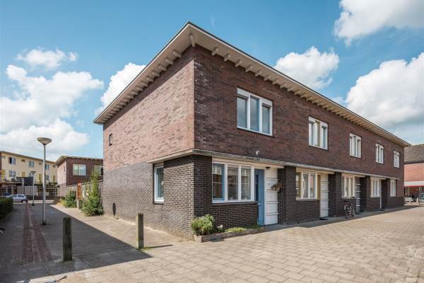 Woning Van der Helststraat 23 Zwolle