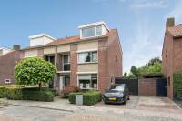 Woning Ruysdaelstraat 21 Rijen