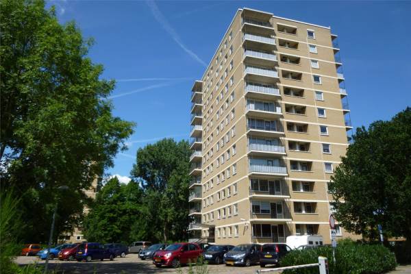Woning Hongarenburg 110 Den Haag