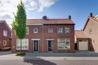 Woning Troelstrastraat 44 Hardinxveld-Giessendam