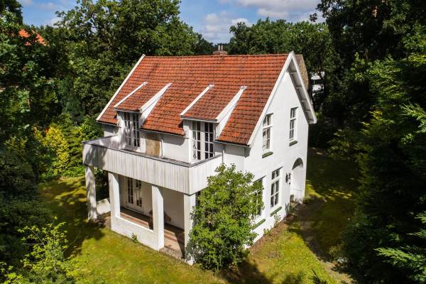 Woning Kerkelaan 30 Bergen (nh)