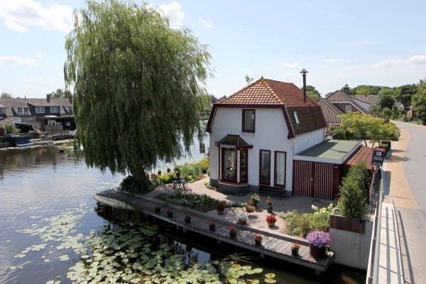 Woning Bovenkerkseweg 1 Giessenburg