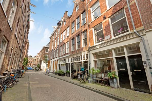 Woning Eerste Goudsbloemdwarsstraat 15A hs Amsterdam