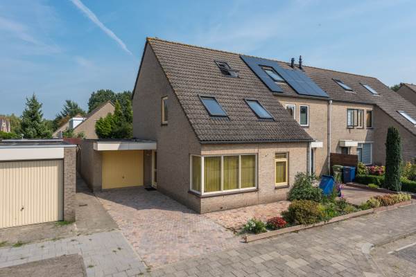 Woning Azaleastraat 3 Almere