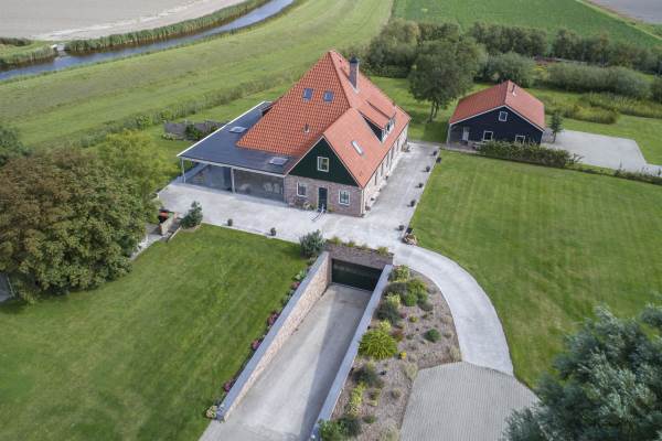 Woning Schorrenweg 21, 21A Oosterend Nh