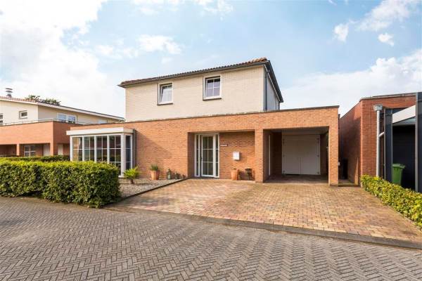 Woning Burgemeester de Bruijnstraat 8312 Doetinchem