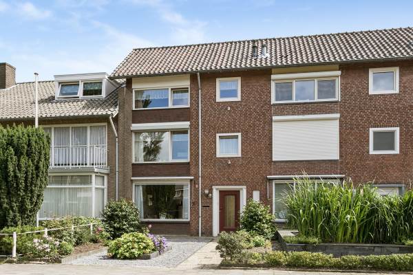 Woning Burgemeester van Houtlaan 166c Helmond