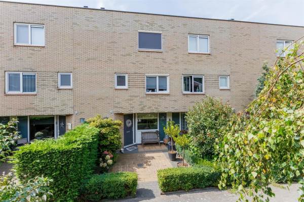 Woning J. Paxtonstraat 79 Velserbroek