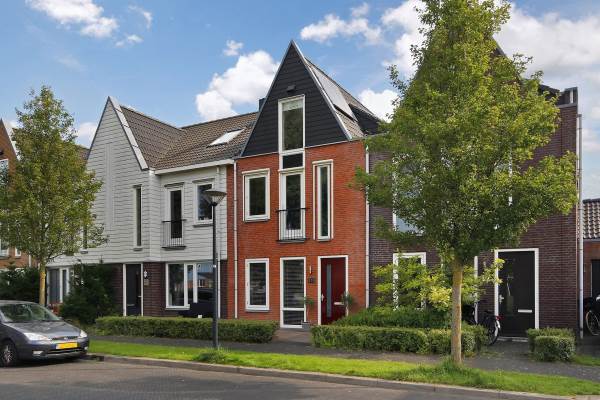 Woning Vredemaker 115 Zwaag