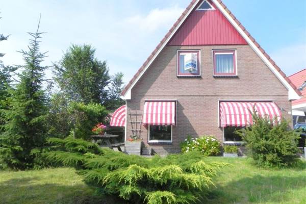 Woning JH van Aismawei 29 Bitgummole