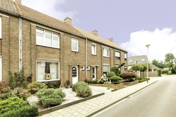 Woning Mgr. Feronstraat 5 Geleen