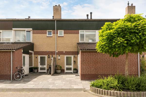 Woning Corona 42 Spijkenisse