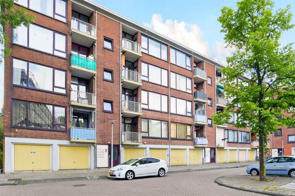 Woning Lou Jansenplein 33-III Amsterdam