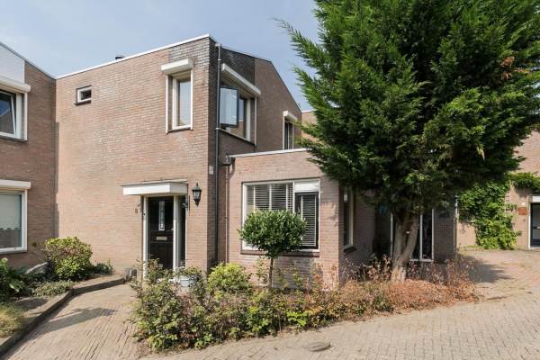 Woning Van Tussenbroekstraat 8 Tilburg
