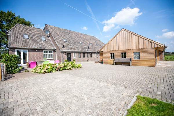 Woning Oosterhesselerweg 11 Wachtum