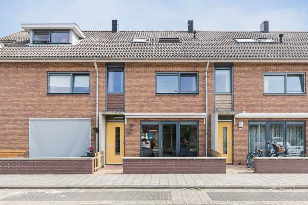 Woning Oranjewerf 38 Maasdijk