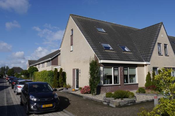Woning Zuiderwoid 56 Lutjebroek