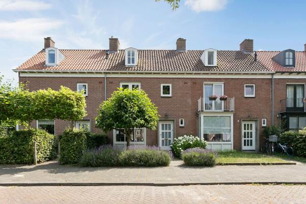 Woning van Gentlaan 24 Breda