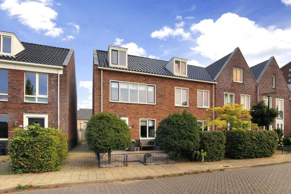 Woning Grote Weide 63 Heemskerk