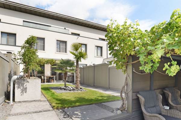 Woning Moerbeigaarde 14 Hendrik-Ido-Ambacht