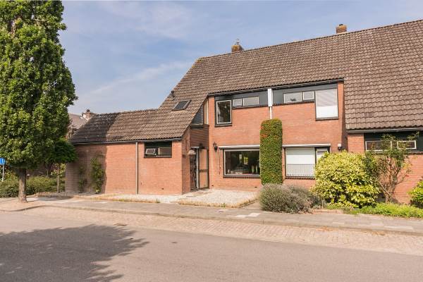Woning Ring 122 Hendrik-Ido-Ambacht
