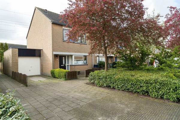 Woning Catalpastraat 76 Almere