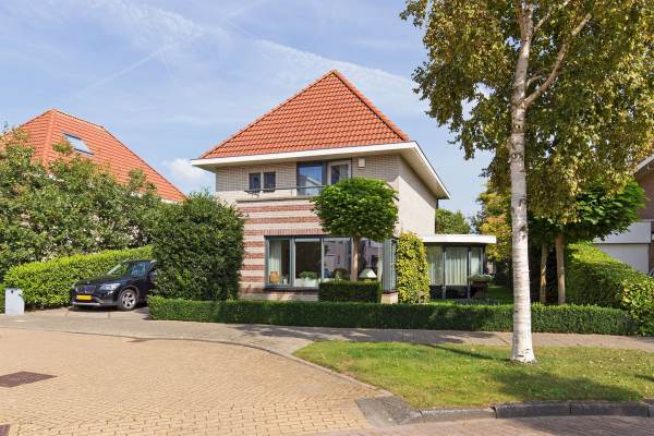Woning Zwanebloem 3 Limmen