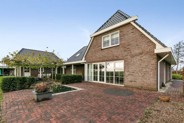 Woning Zuiderweg 5 Niekerk Grootegast