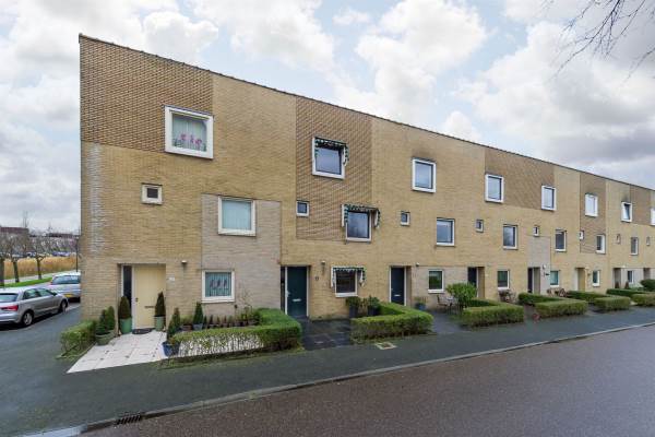 Woning Roosduinen 21 Hoofddorp