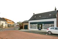 Woning Dorpsplein 8 Graauw