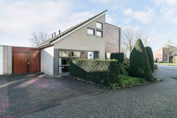 Woning Broerstrjitte 61 Oppenhuizen