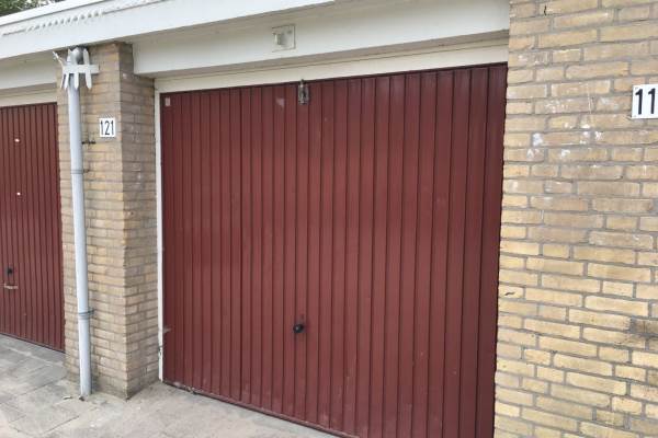 Garage Meppelrade 121 Den Haag