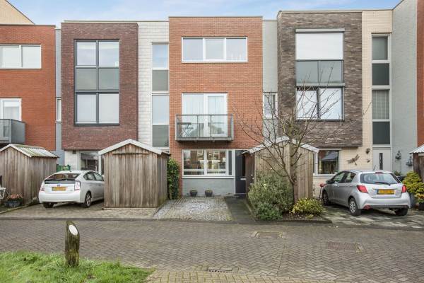 Woning De Oeverlanden 156 Purmerend