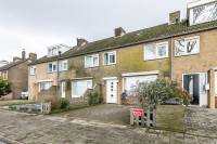 Woning Troelstralaan 11 Zwanenburg