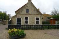 Woning Johan Wilhelm Burgerstraat 1 Hollum