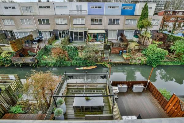 Woning Dwergvinvisstraat 72 Amsterdam