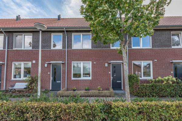 Woning de Ruyterstraat 4 Heinenoord