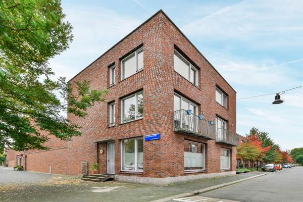 Woning Kouwenoordweg 33 Amsterdam